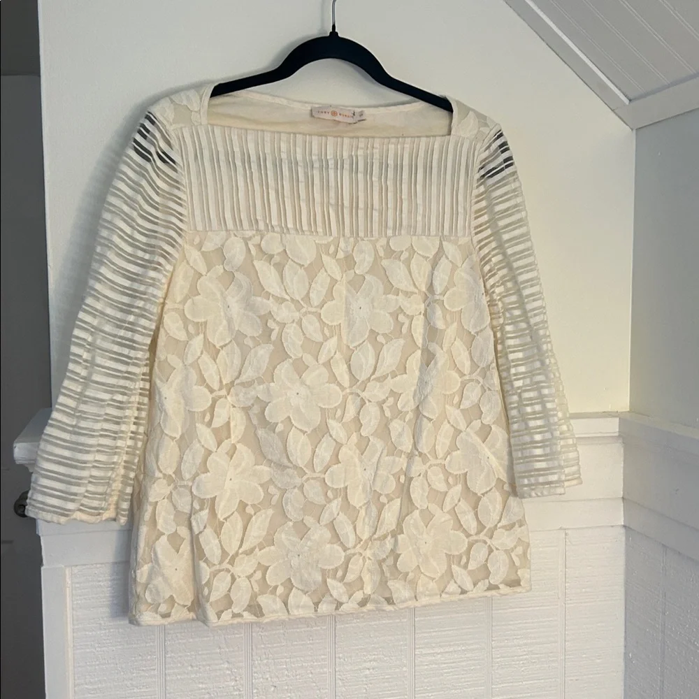 Tory Burch Cream Coquette Lace Detail 3/4 Sleeve Blouse size Women’s Small